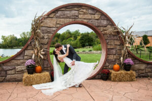 Williams On The Lake - Moon Gate Patio