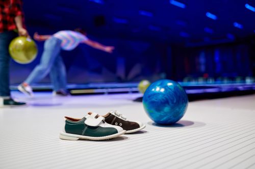Cosmic Bowling - Starlight Strikes - T & M Lanes - Brunswick